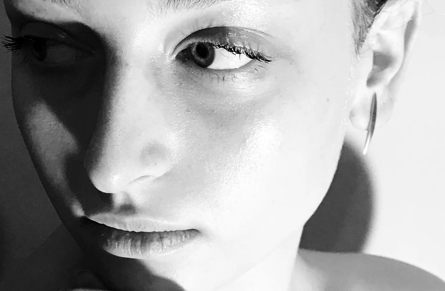 B:W_GAL_SPIKE _EARRING.jpg
