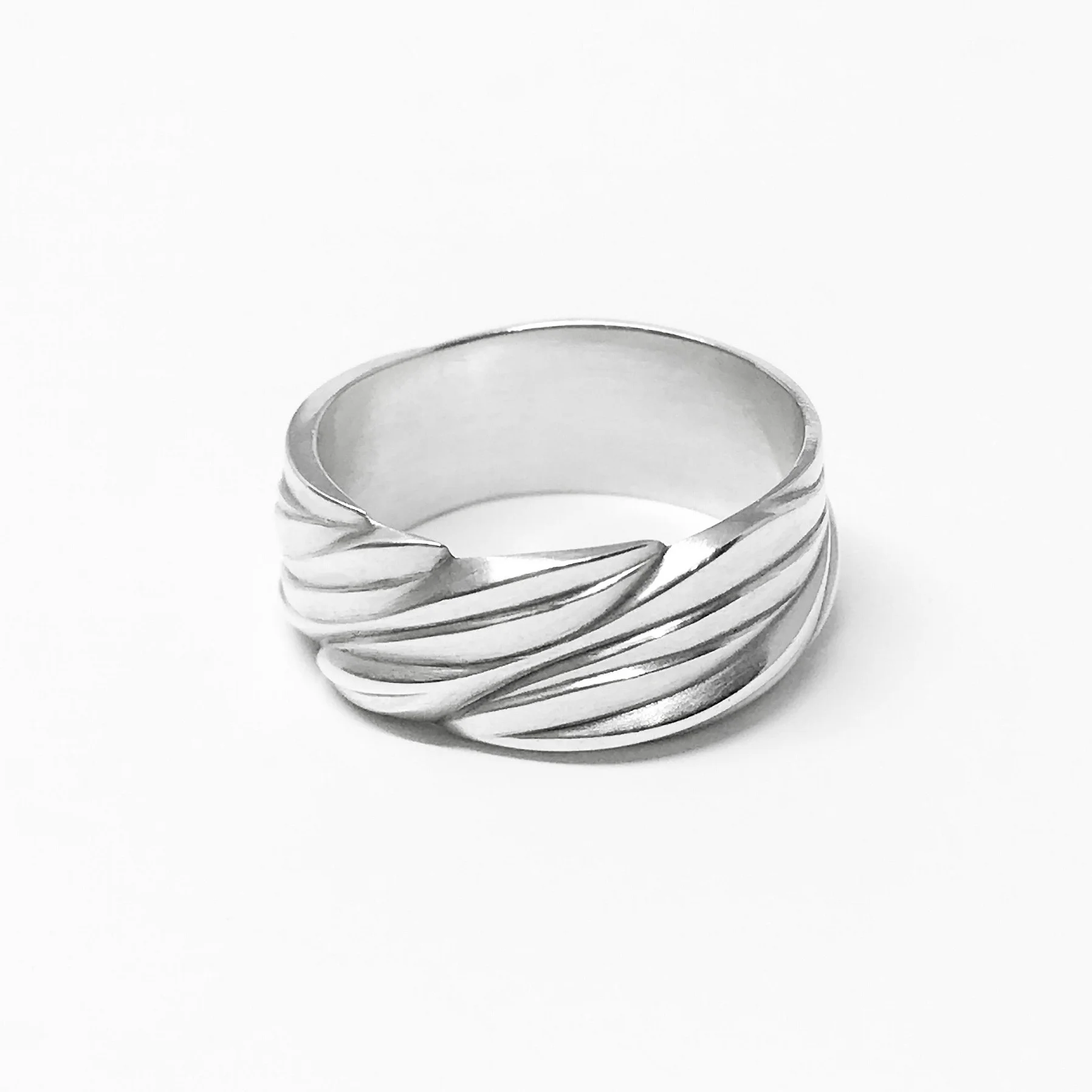 SMALLFINGERSLEEVESILVER_IMG_0216.jpg