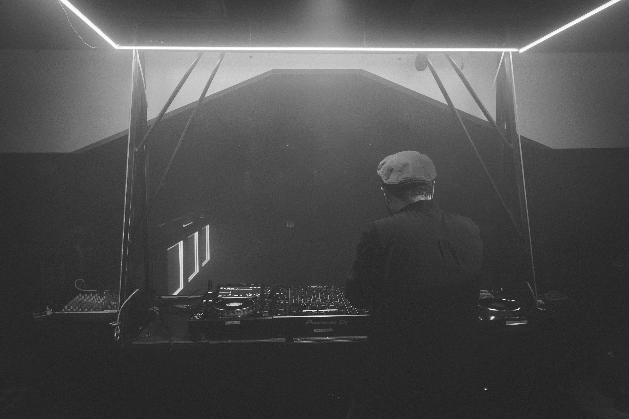 20251114_Galcher Lustwerk_Paragon_bw-09.jpg