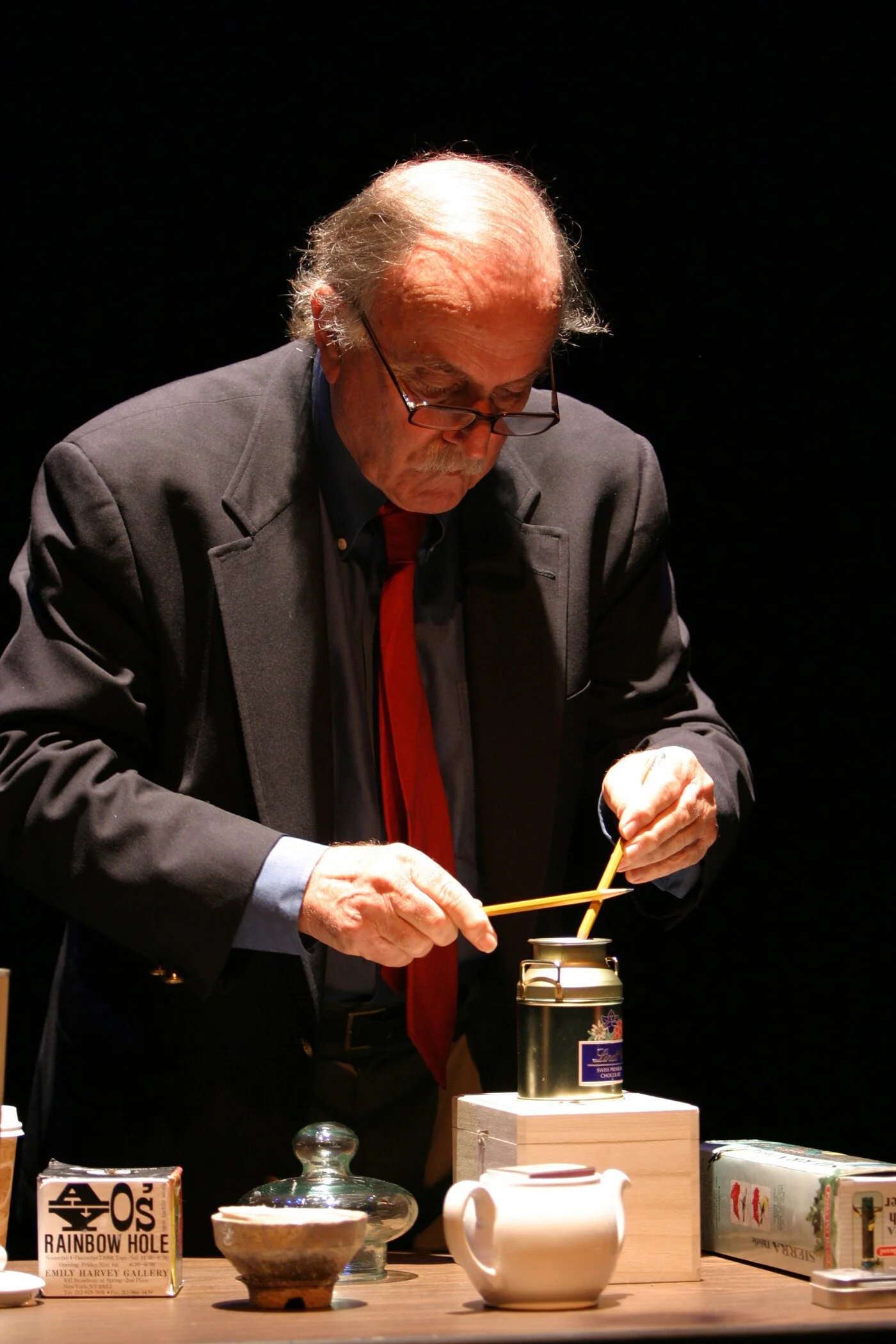 Experimental Music Workshop plays Alvin Lucier