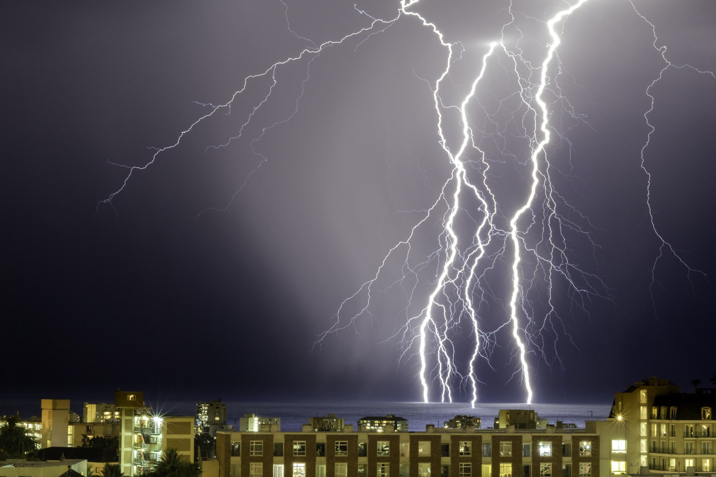 How Darwin's Wet Season can affect Imports
