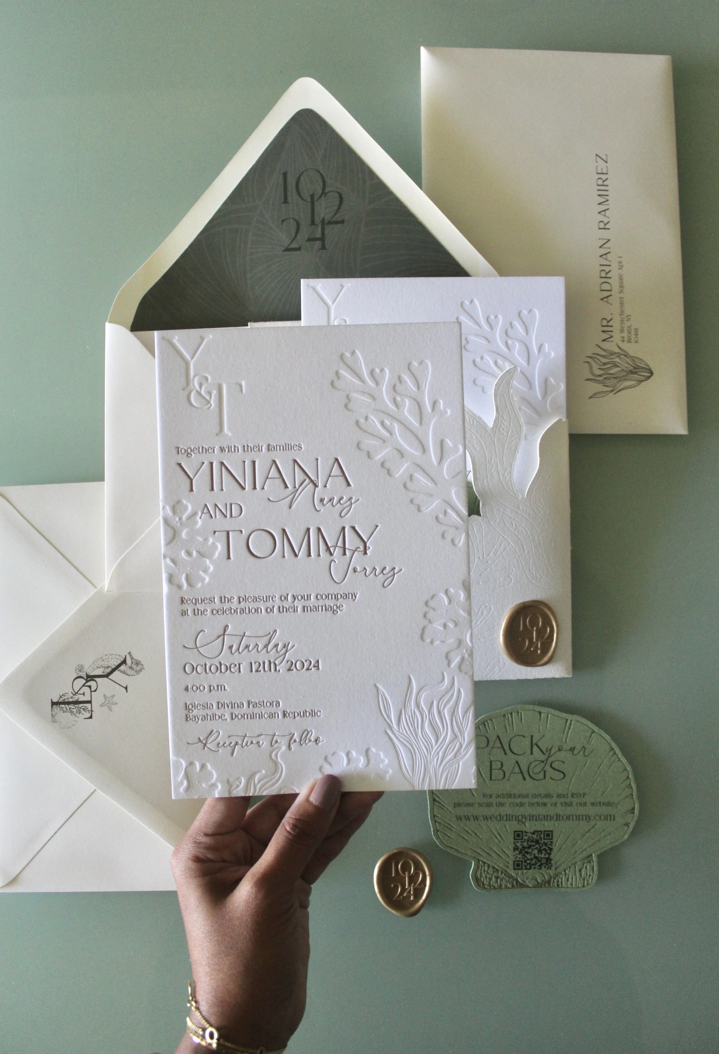 suite invitations, bespoke invitations, wedding bespoke
