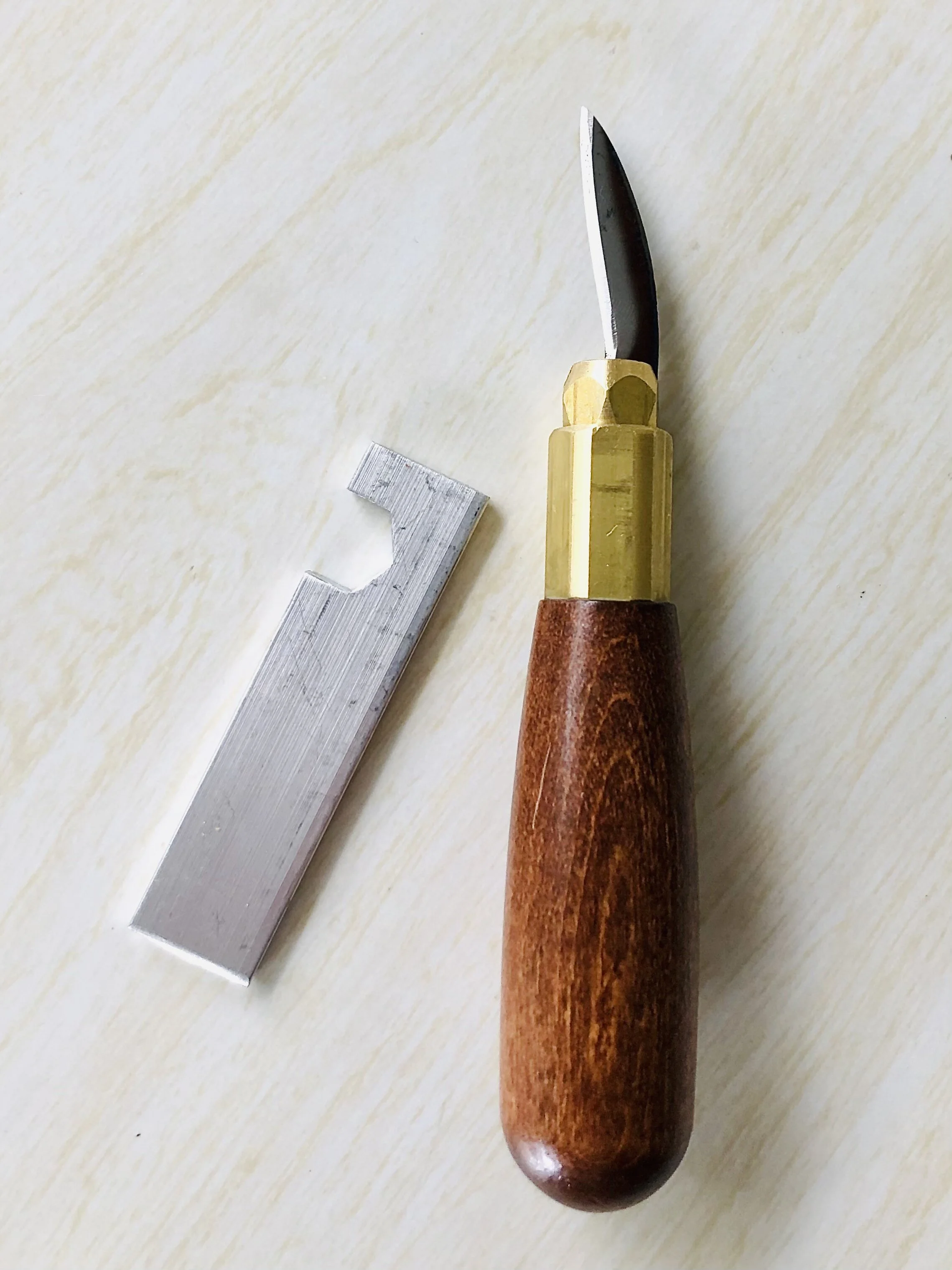 straight blade with wrench.jpg