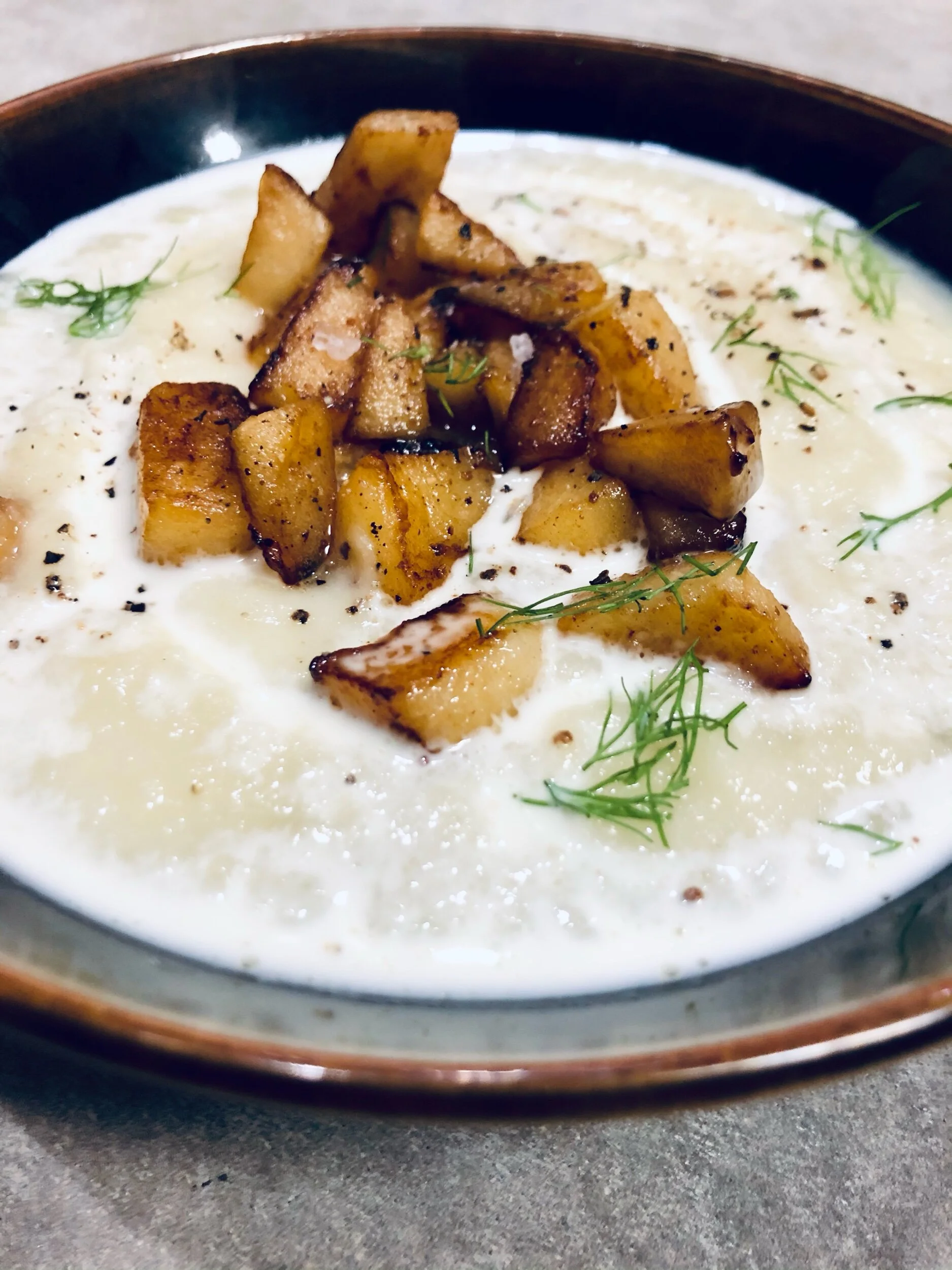 Caramelized apples give this creamy, purred parsnip soup some texture, providing complexity for your pallet while also feeding your loved ones.