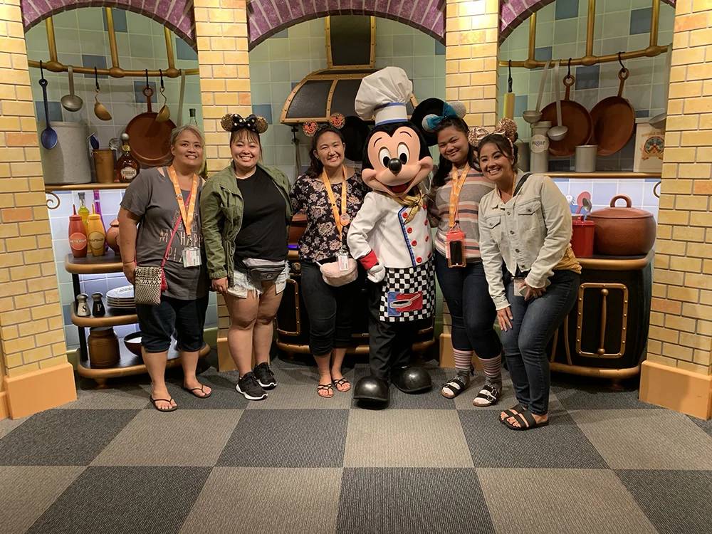 10/09/18 — Visiting Chef Mickey at Goofy’s Kitchen!