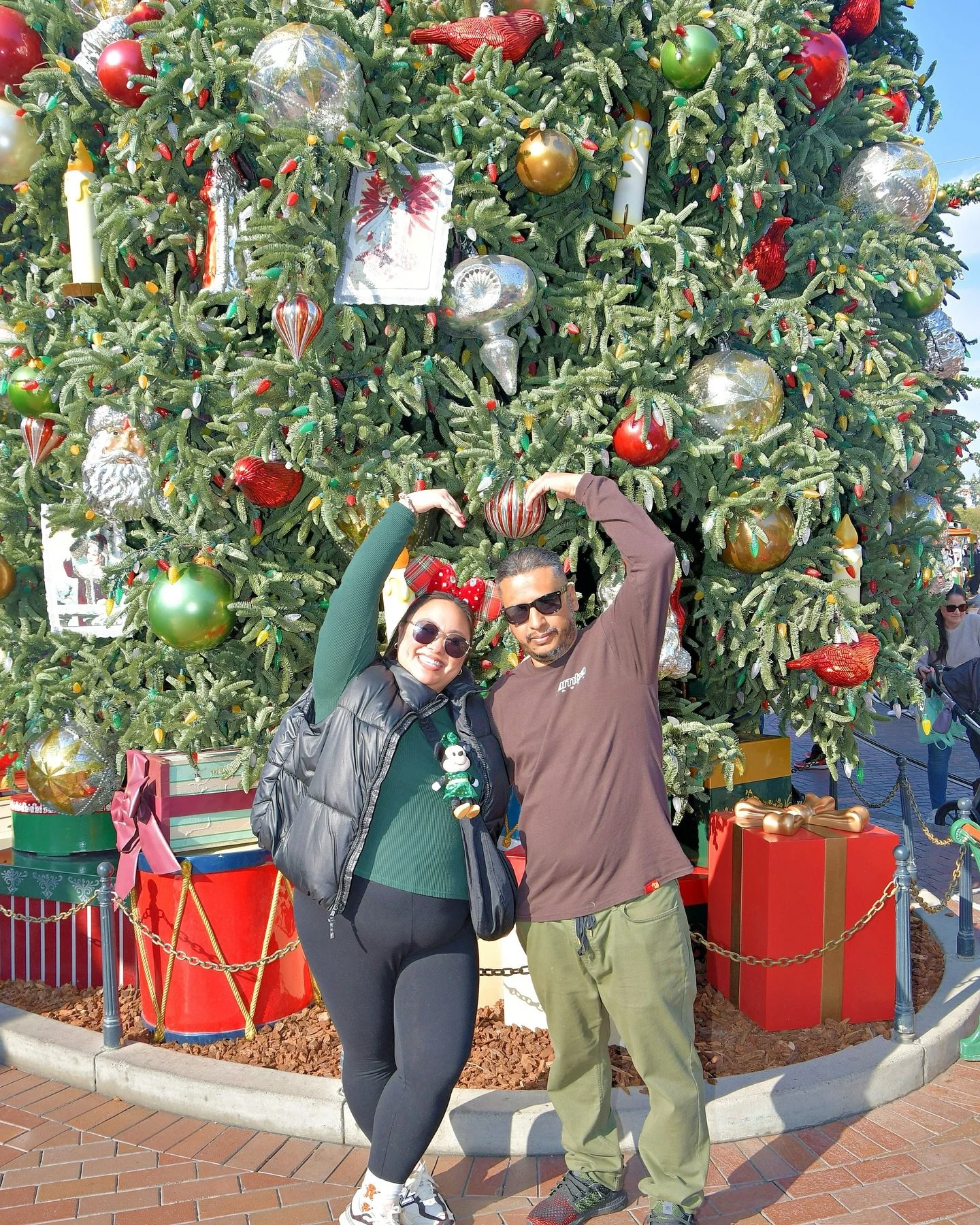 Mele Kalikimaka from da Orozcos! ❤️