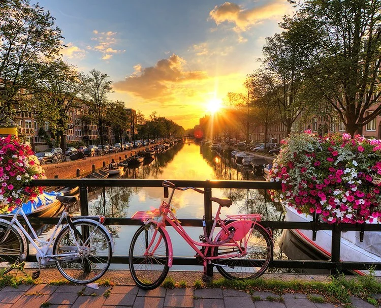 rhinemoselfairytales_NETHERLANDS_Amsterdam_Canalsatsunrise_ss_189863267_dailyprogram.jpg