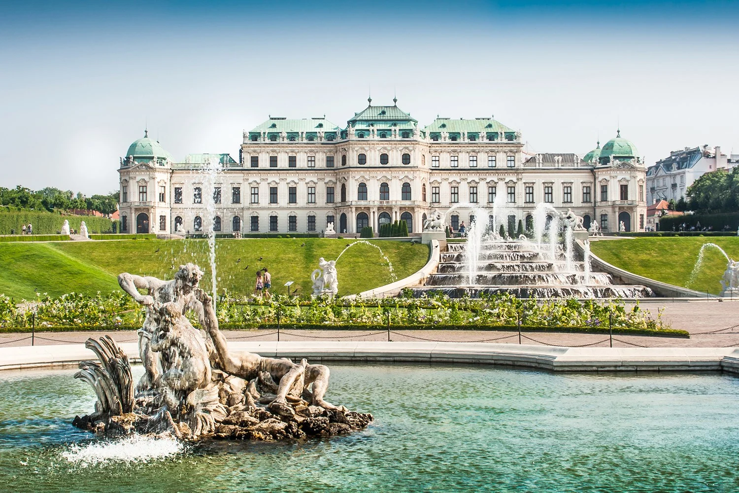 bluedanubediscovery_ss183380174_VIE_BelvederePalace_gallery.jpg