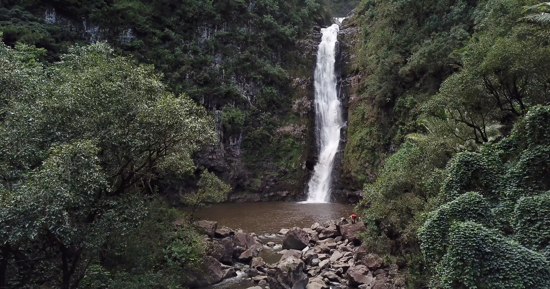 2200x1159-HI-Halawa-Valley-waterfall-Molokai.jpg