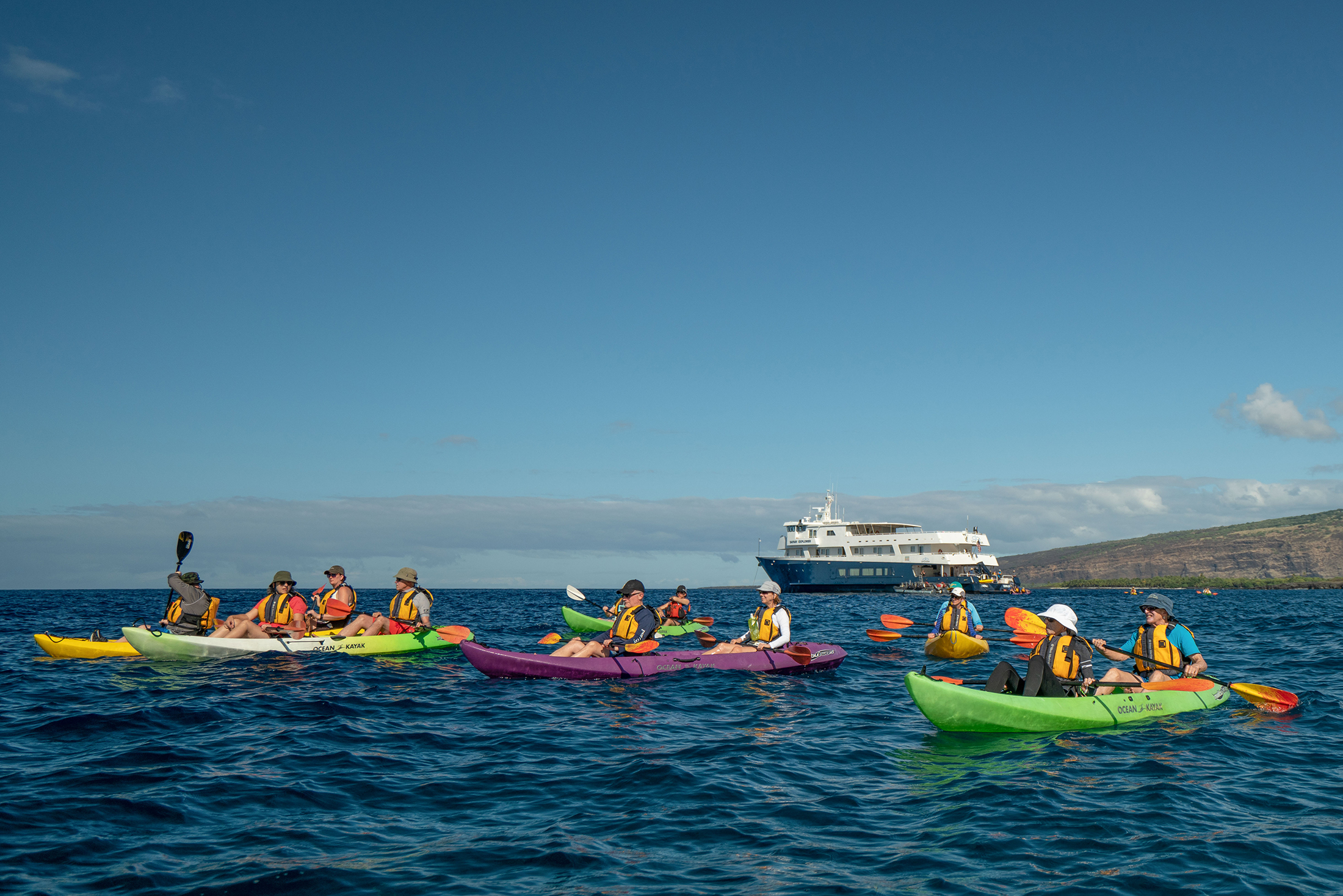 2200x1468-HI-Guests-kayaking-near-Safari-Explorer.jpg