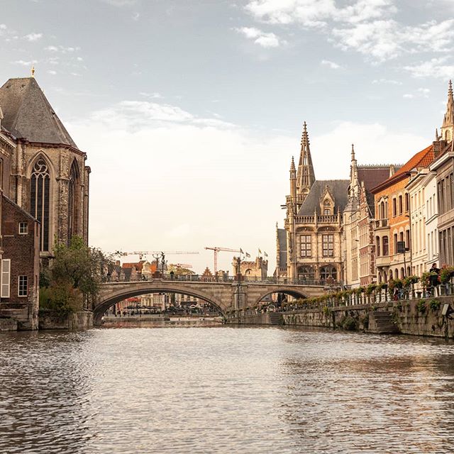 Ghent is a very charming city in the Flanders region of Belgium. Brimming with to-die for and inspiring cuisine and beautiful Romanesque/Gothic/Renaissance period architecture. It is worth at least a 3-day visit if you're travelling to Europe!
.
.
.
