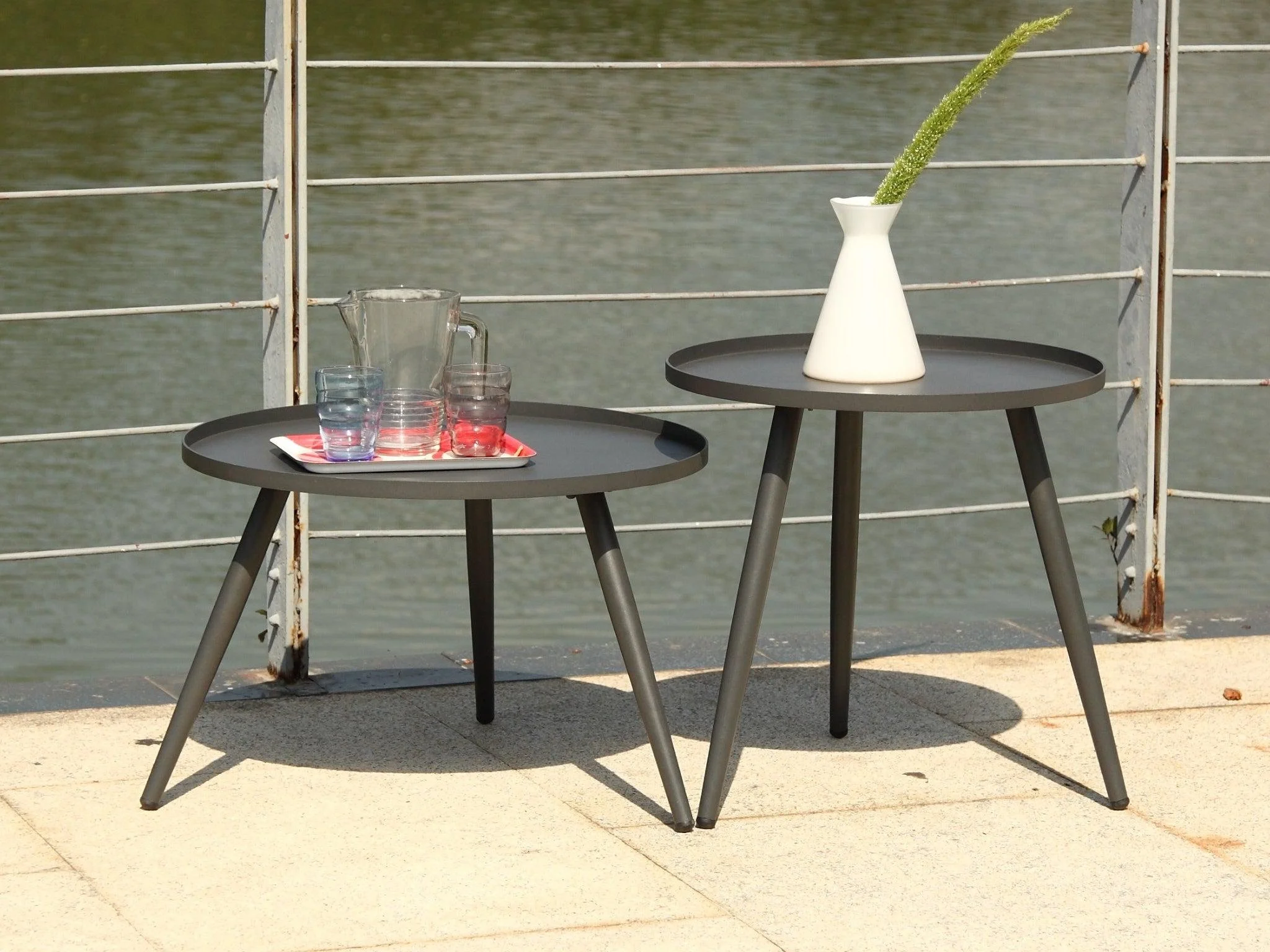 Yea-Steel-Outdoor-Side-Table-Set-Charcoal-3_dfa6681d-28e1-4005-aa19-a118839cd960.jpg