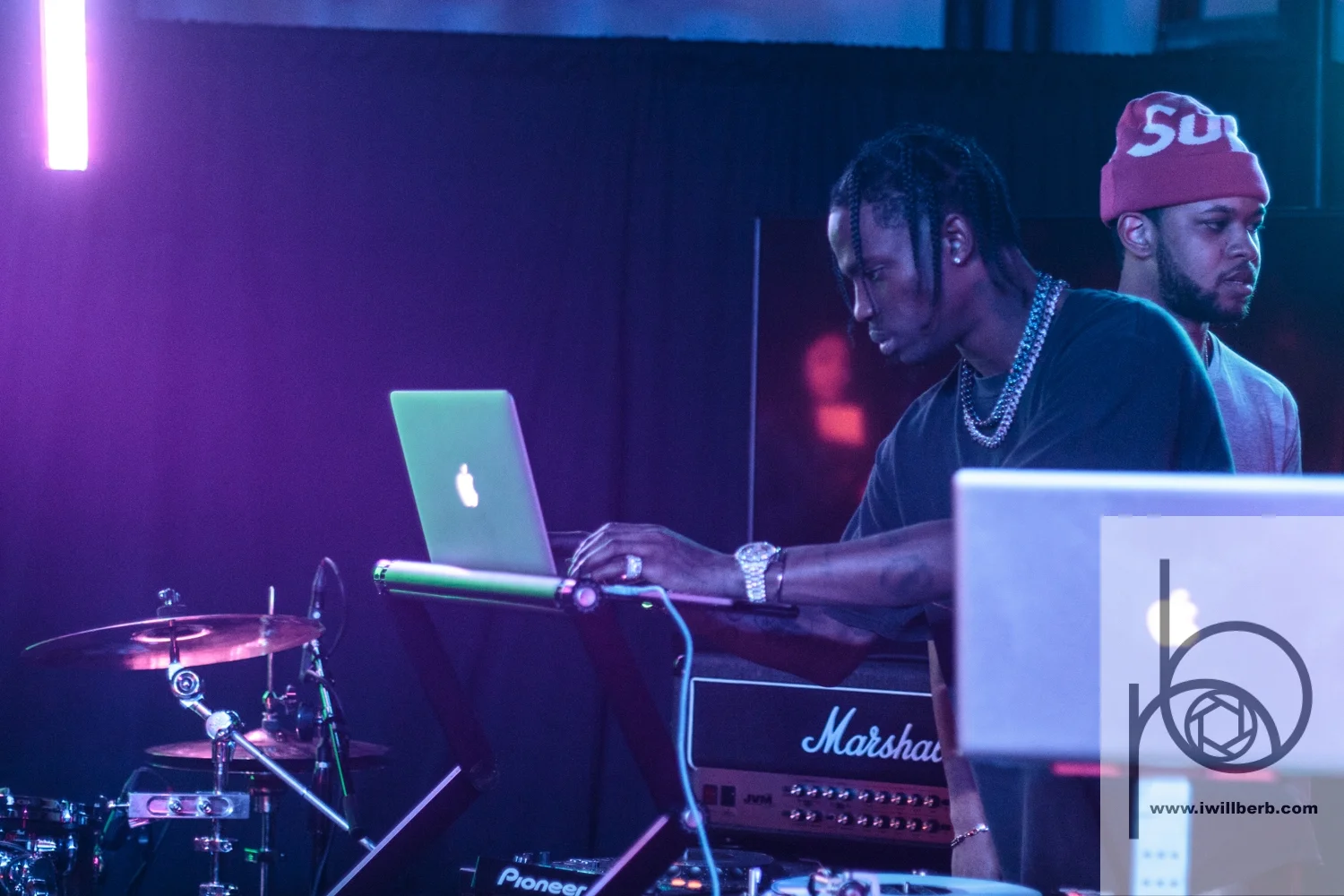 Travis Scott & DJ Chase B