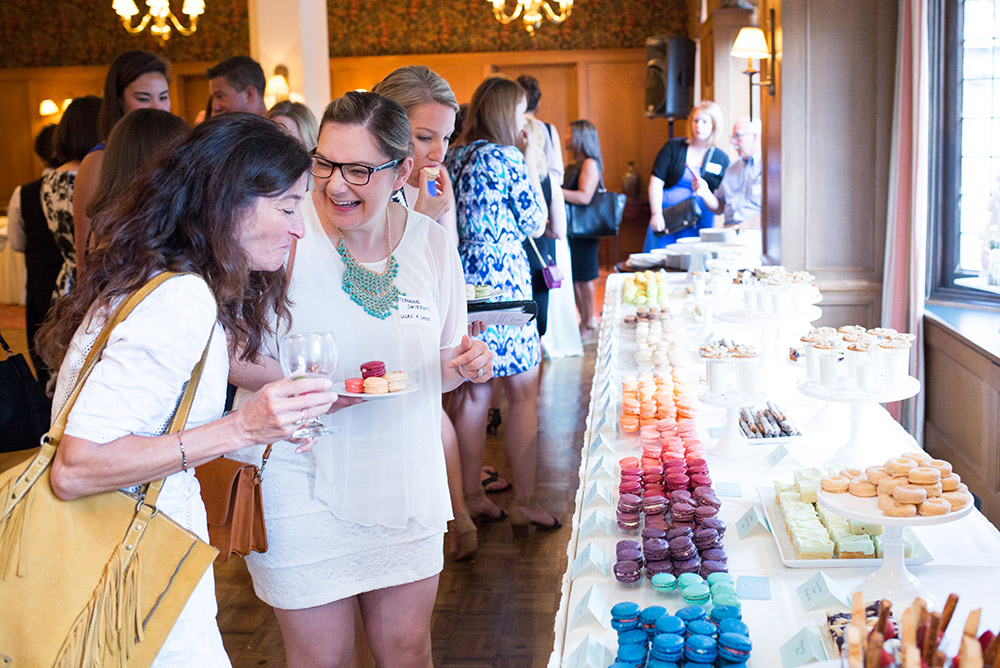 Seattle Bride Best Of Awards | The SweetSide | Seattle Custom Cakes and Dessert