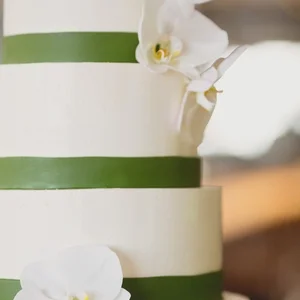 Classic Buttercream Wedding Cake Border will be replaced with piped buttercream or no border (flowers not included)