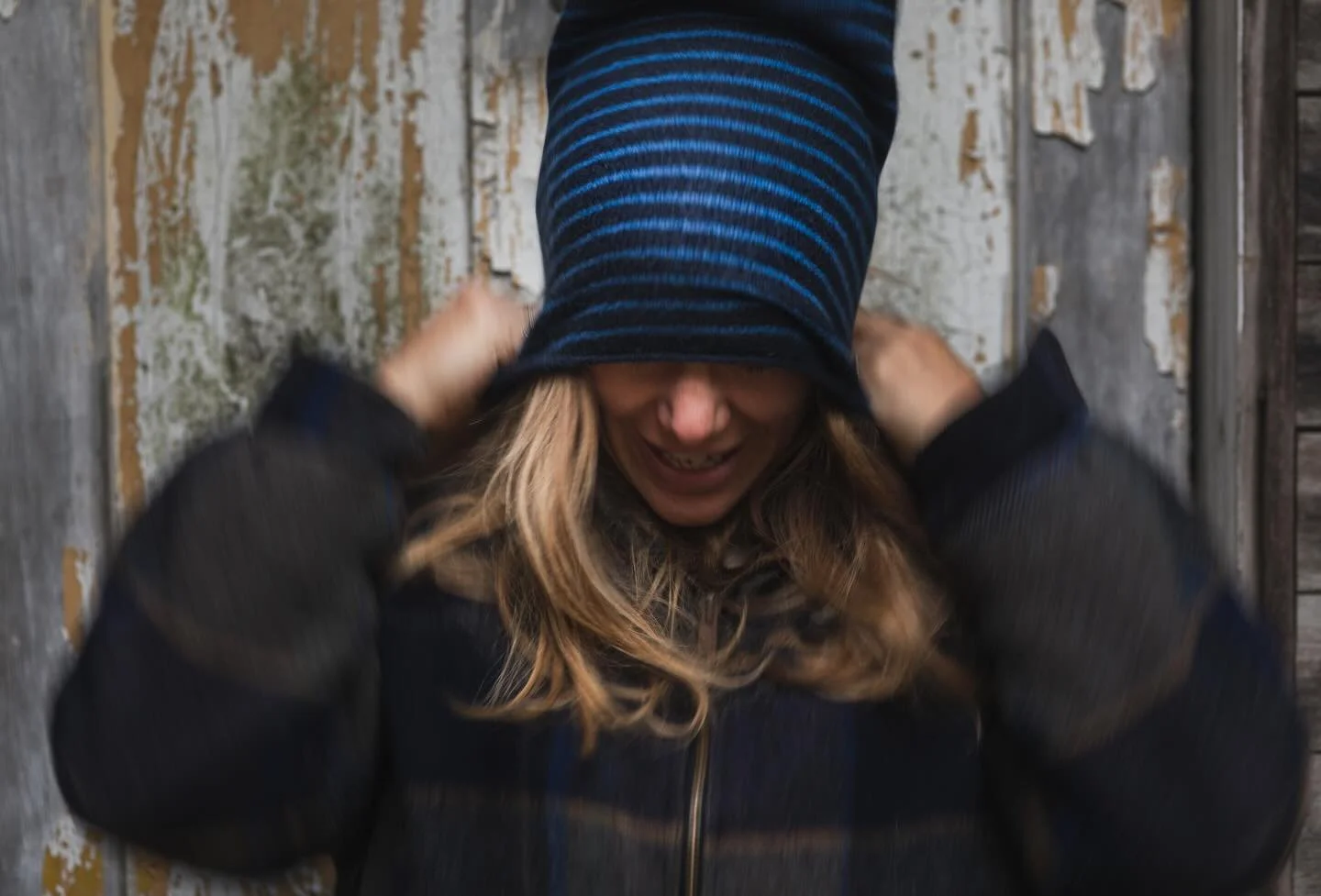 A knitted neckwarmer in &lsquo;Ink&rsquo; - a fine, bright blue stripe set against a deep navy base; clean, inky and&hellip;unisex! 

Made from 100% lambswool and knitted by me on my domestic knitting machine. 

Available now. 

Images by @sarah_shel