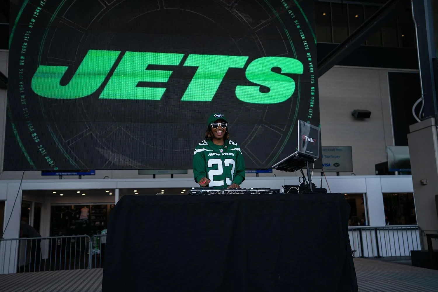Jets pre-game shot.JPG