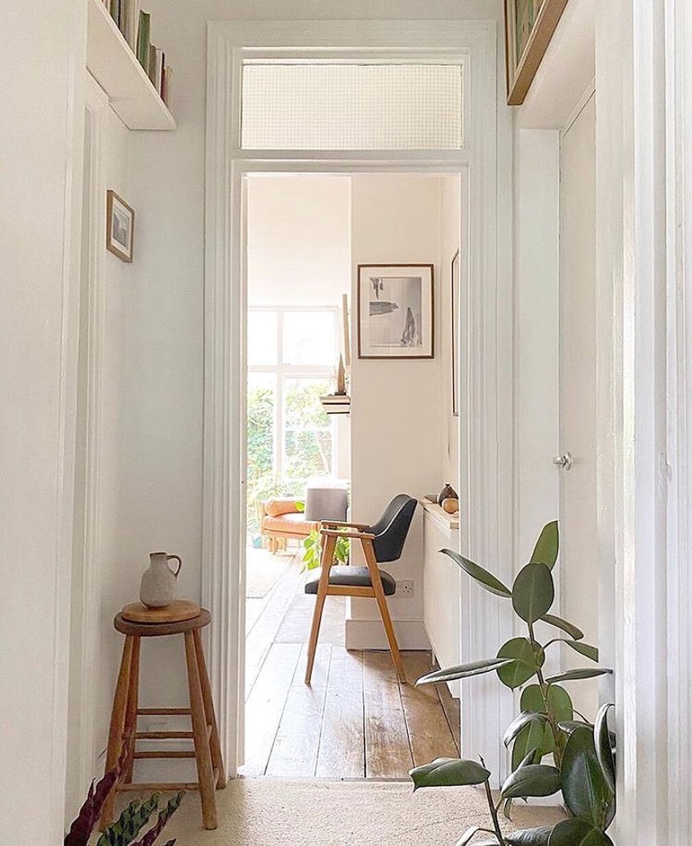 Well February so glad you&rsquo;re finally here🌱Here is a cheery glimpse of @odellsstudios light filled home, stumbled across via @forestlondon &amp; bringing a floods of memories of lovely London... And a good reason to bring Amsterdam further up t