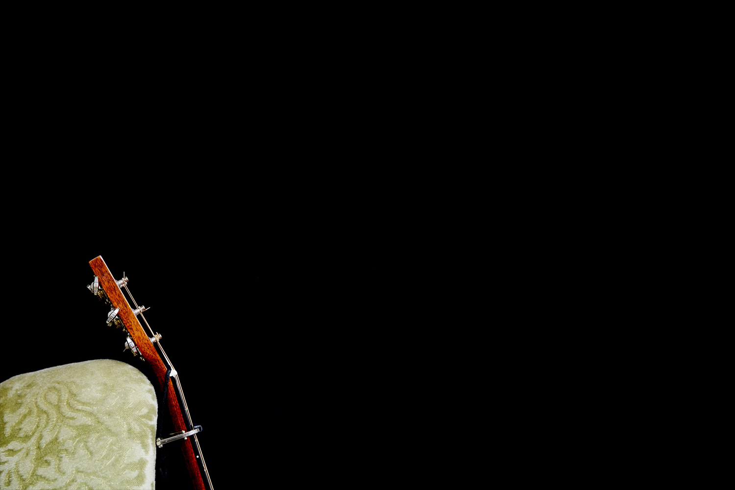 Stolguitar.png
