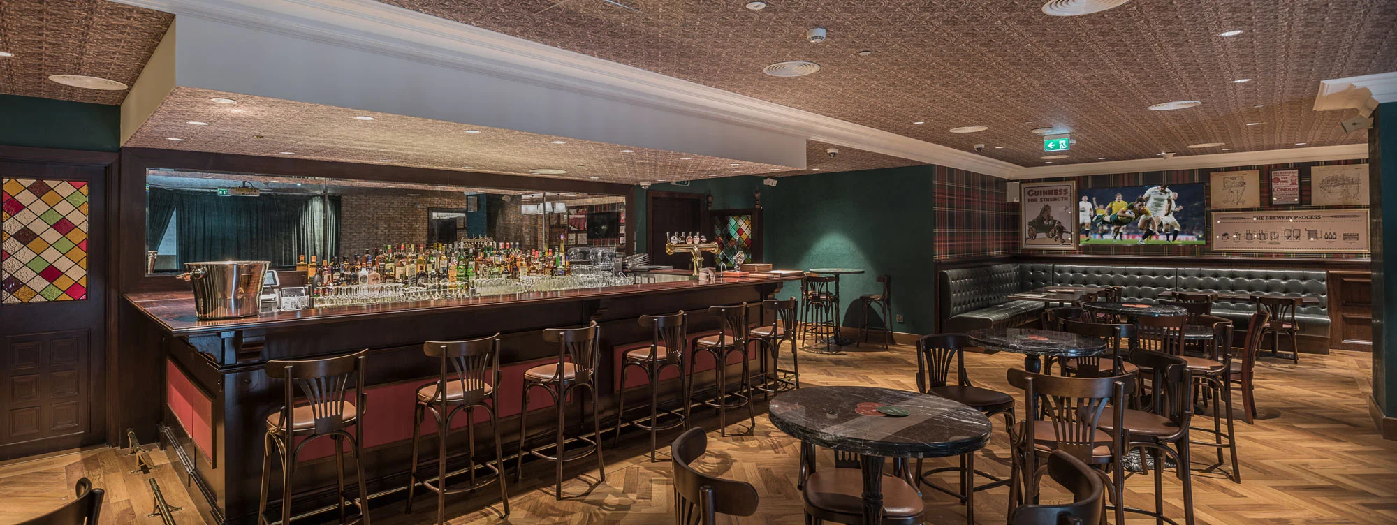 The Rose Crown Dubai Signetring