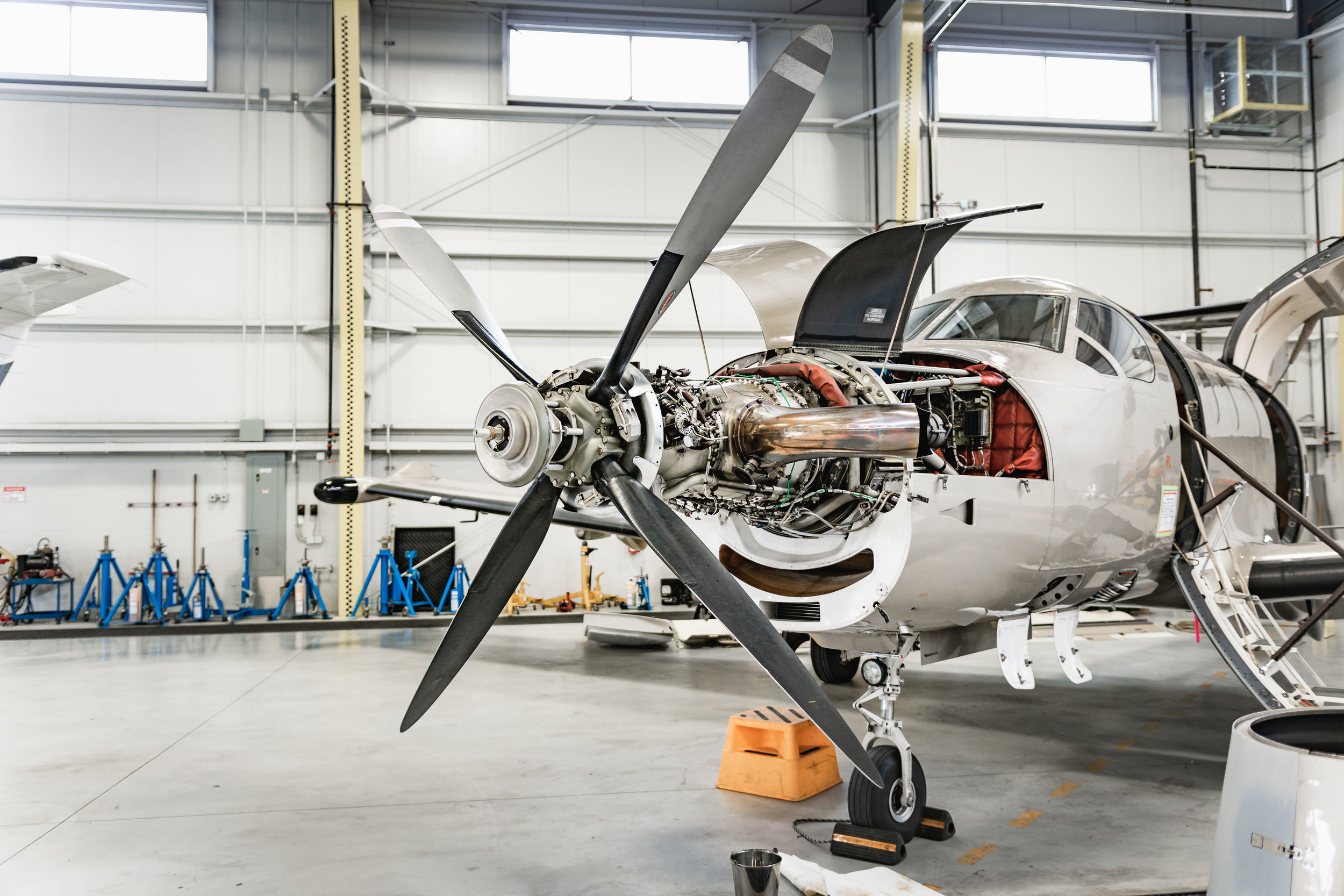  Newton Aviation is a customized corporate aircraft maintenance, service, and repair centre based out of the Edmonton International Airport. 