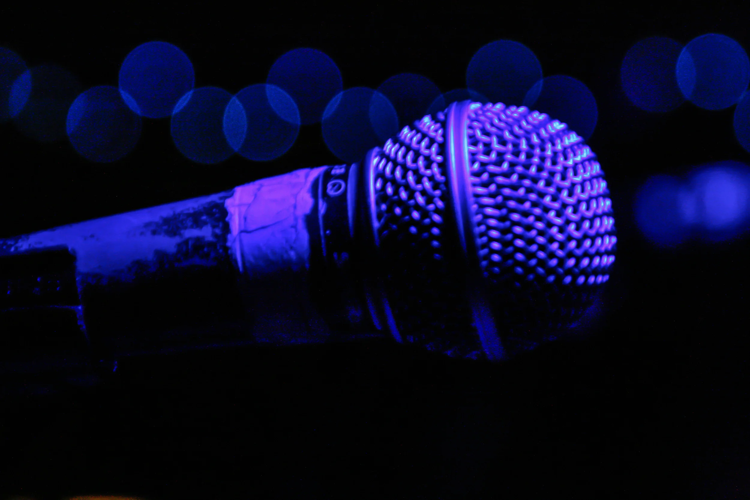 Violet_Mic_12x18_A.jpg