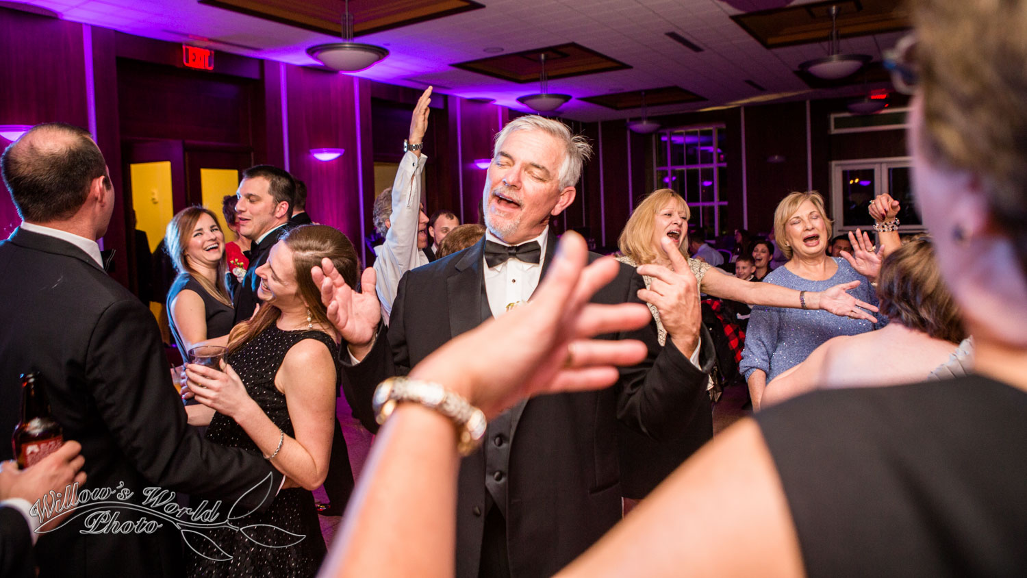 New Orleans Wedding Photos Messinas at the Terminal Willows World Photo-27.jpg