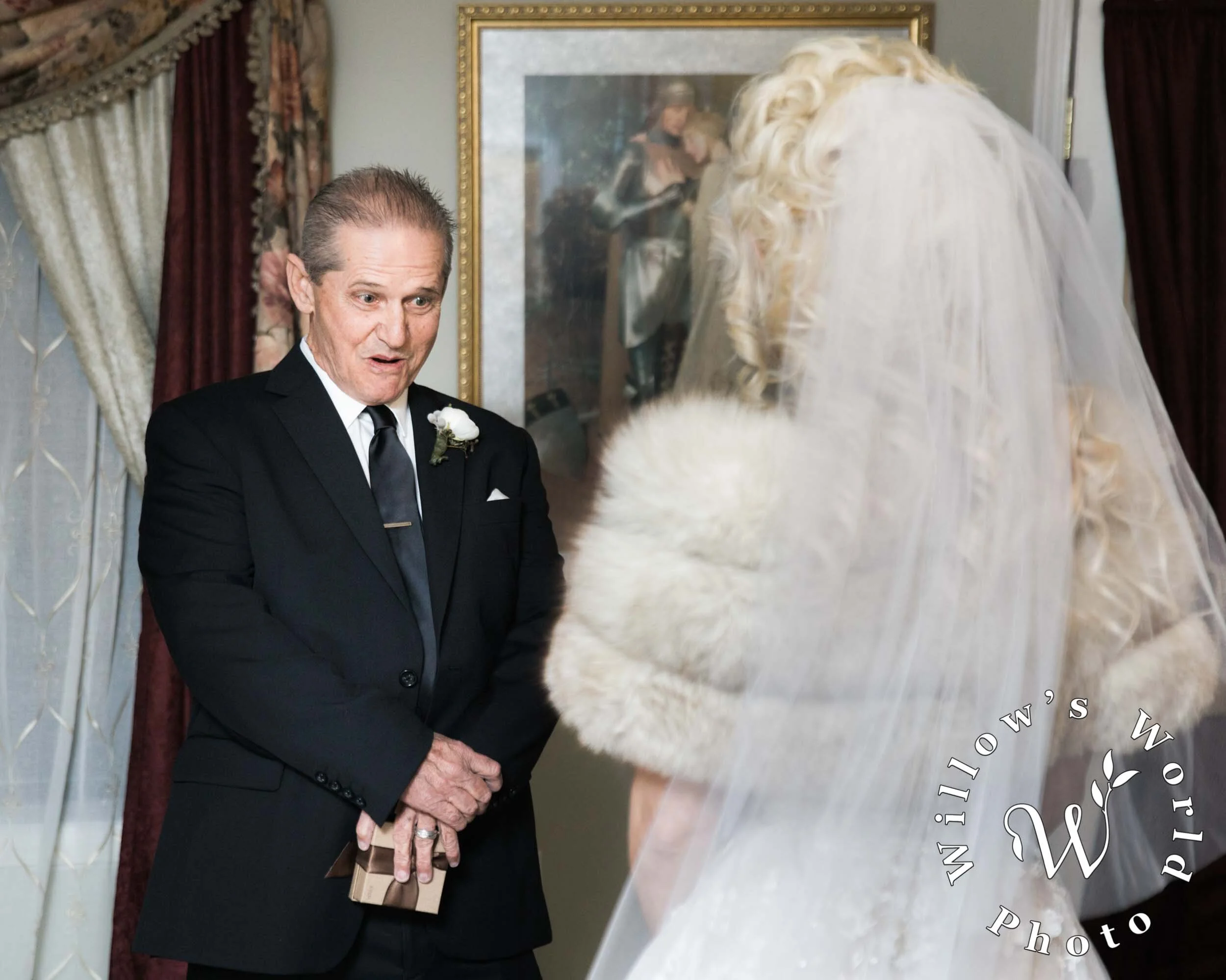 Louisiana-Castle-New-Orleans-Wedding-Preparations-First-Look-Willows-World-Photo.jpg