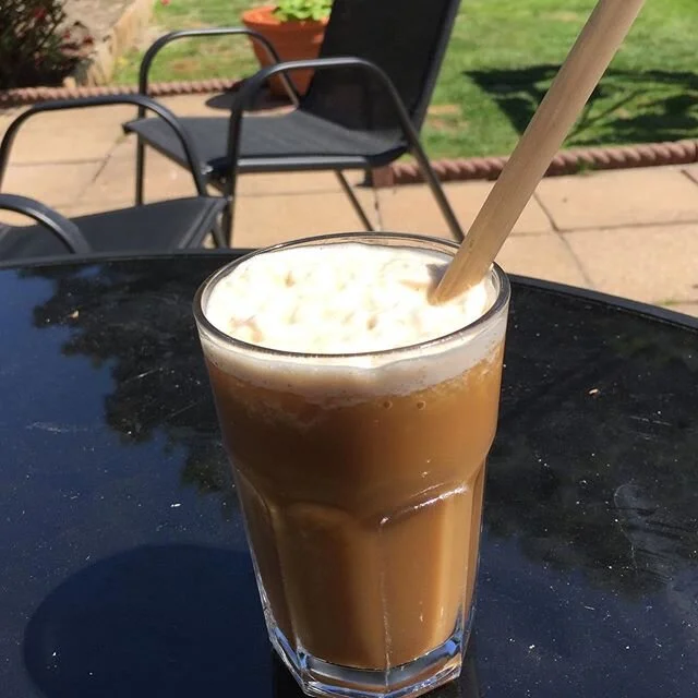 When you really want a coffee, but it&rsquo;s just too damn hot, you whizz up a frappe instead, winner all round. 
Caffeine ✅ cooling ✅ better than the shops ✅

#homemadefrappe #sosimple #sotasty #betterthantheshopboughtones #caffeine #cooling #justw