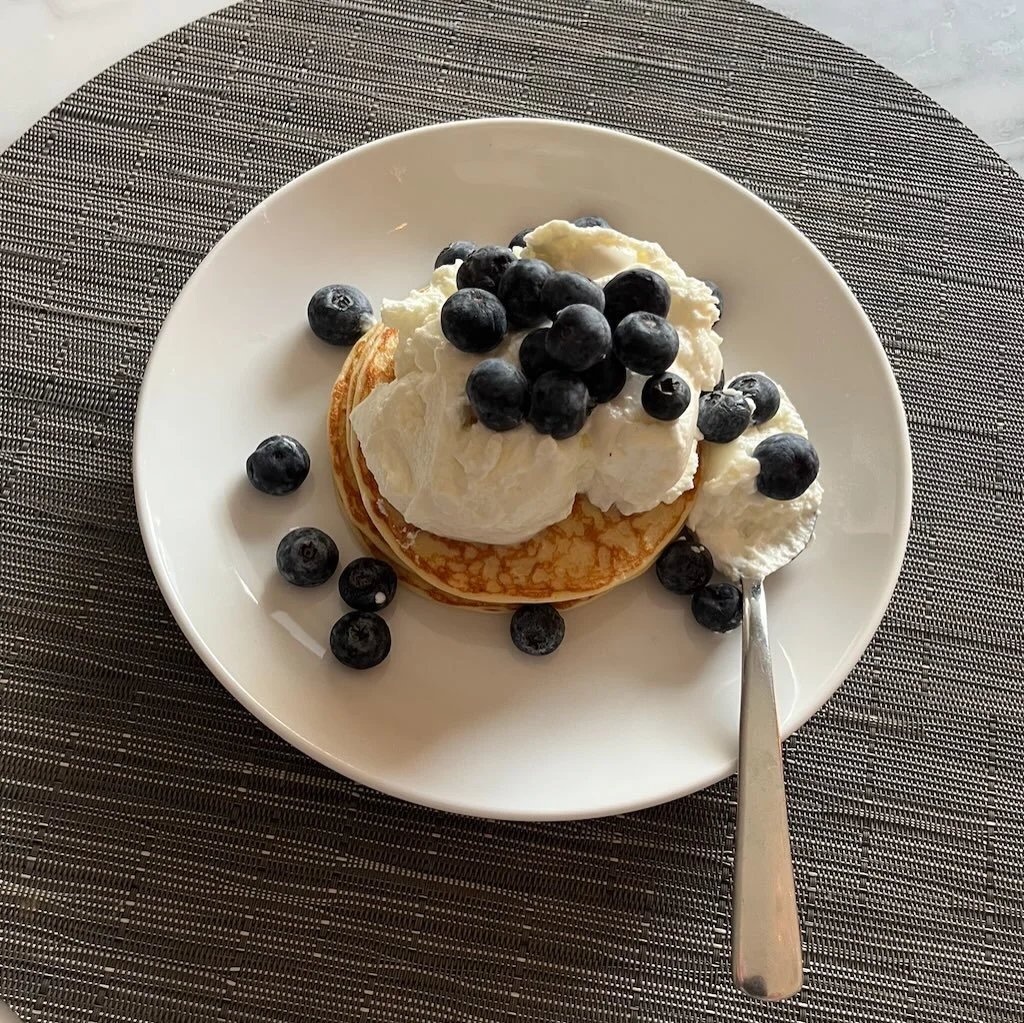 Clients are sending me pictures of Trader Joe&rsquo;s ready-to-eat protein pancakes with 20g of protein thanks to cottage cheese, along with countless easy-to-make recipes like this one and this one. (Cue my best Carrie Bradshaw voice.) So I&rsquo;m 