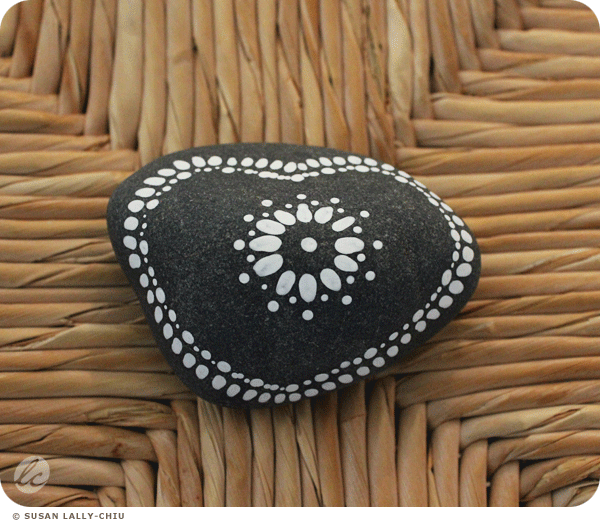 Heart_Painted_Rock_HappyTreePress.png