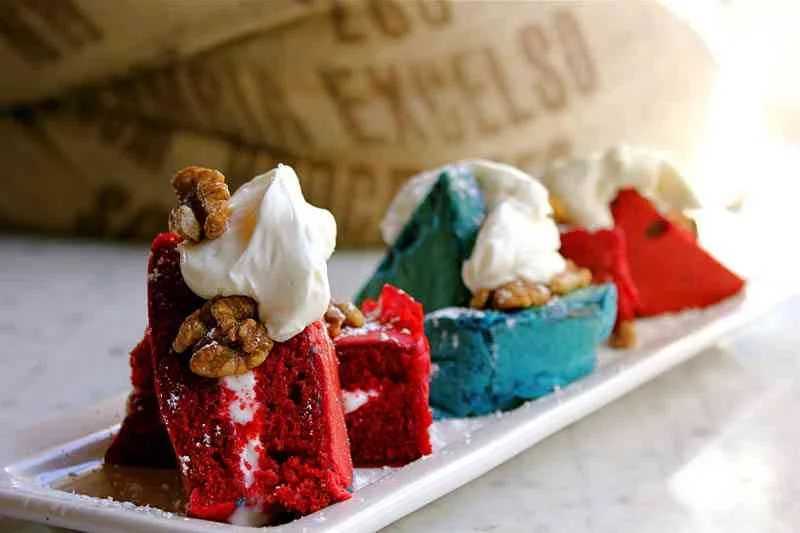 BRUNCHifUcan:  Larchmont Bungalow in Los Angeles