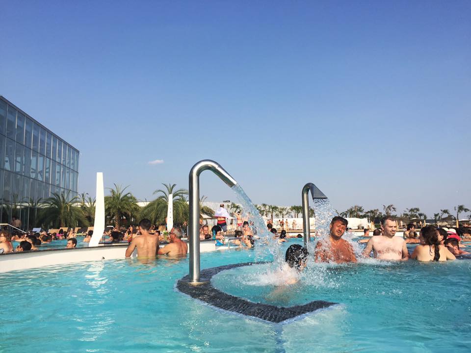 The Therme is open all year round, and the water is heated.