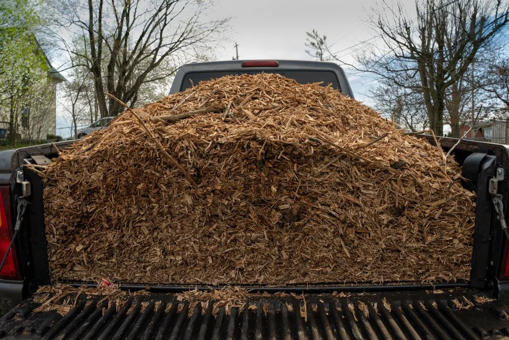 Free mulch pickup for Lakewood residents in May