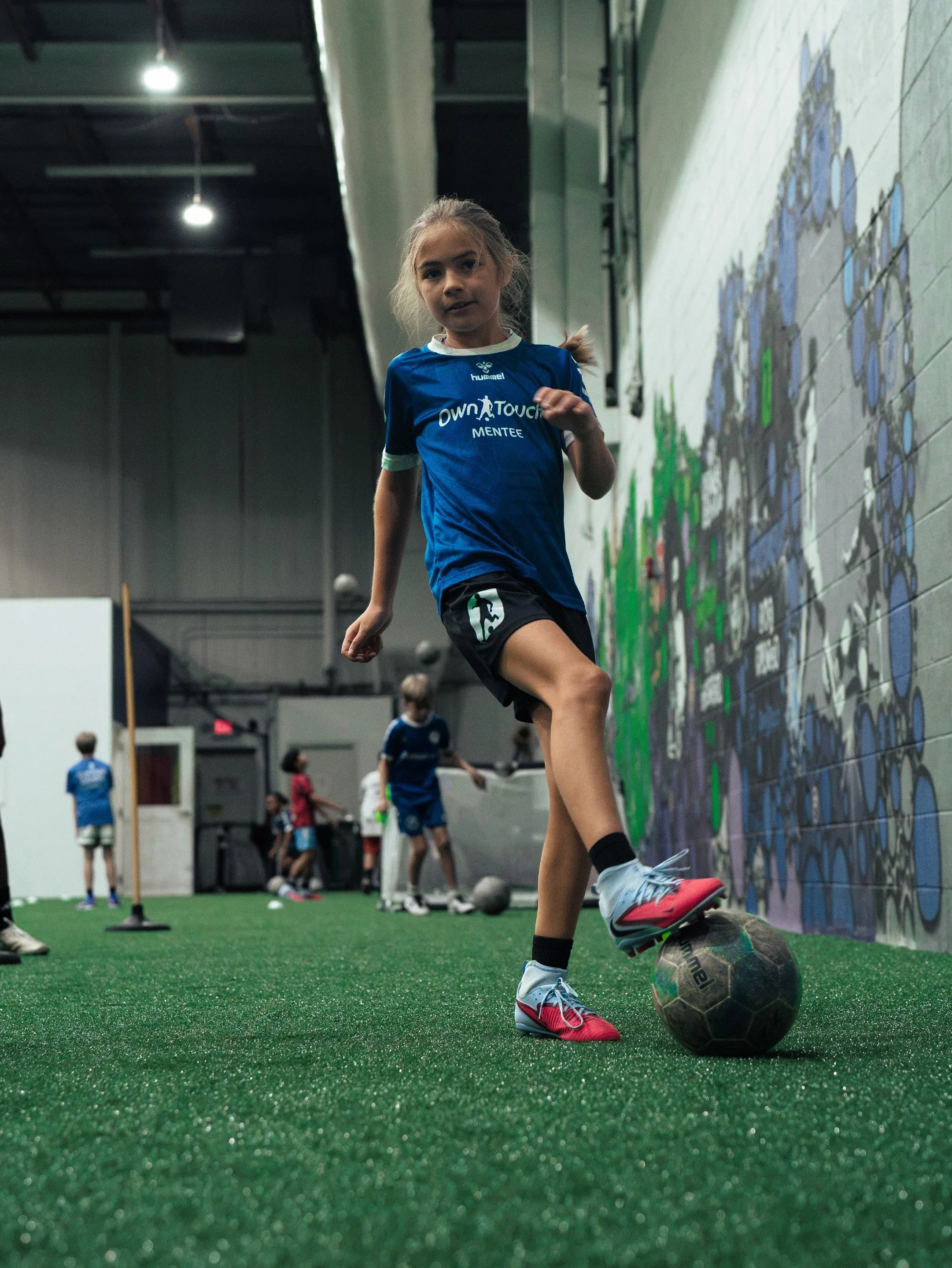 Everyone is enjoying the new turf at Own Touch

#owntouchsoccer #indoorsoccer