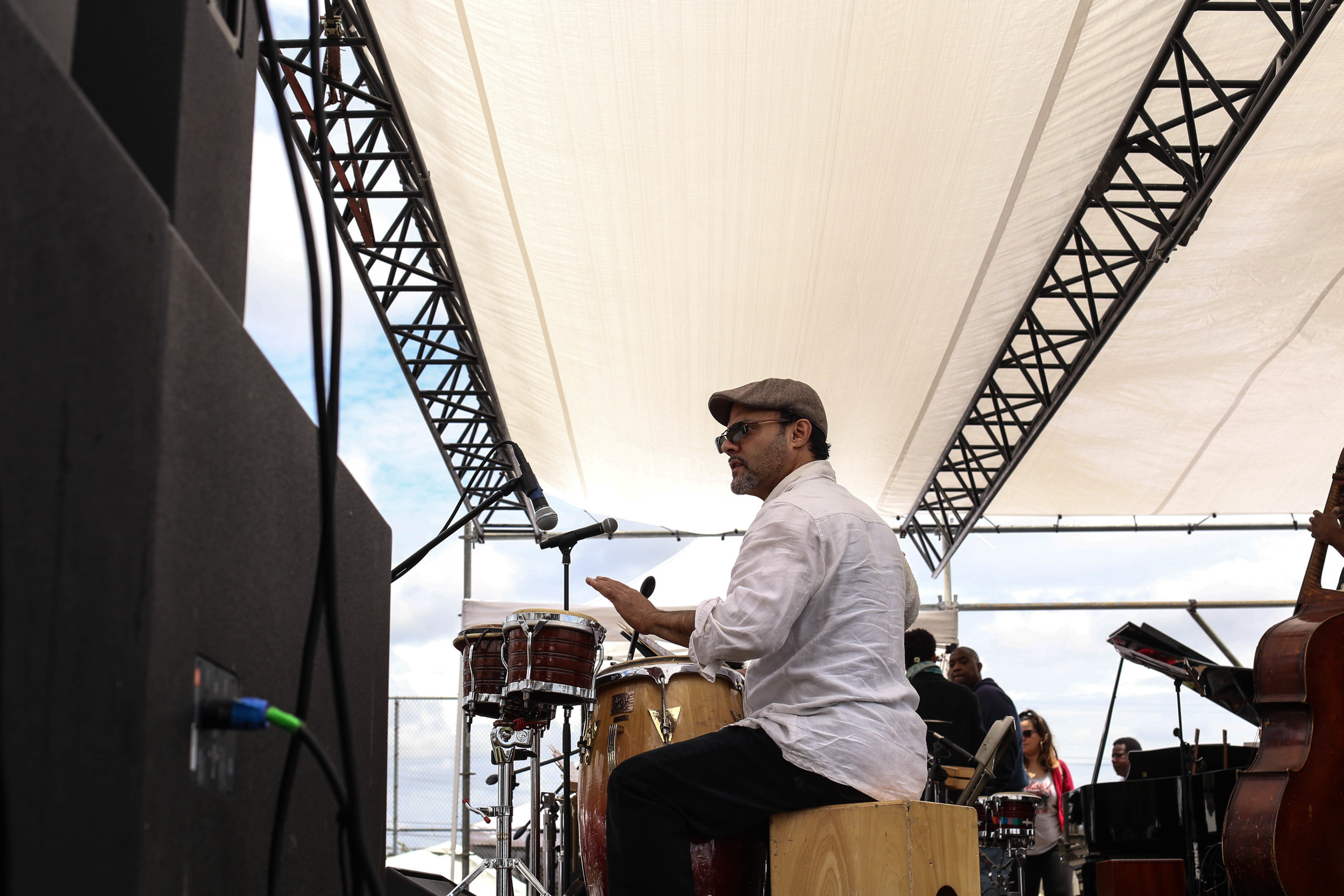 A member of Avotcja and Modupue warms up. 