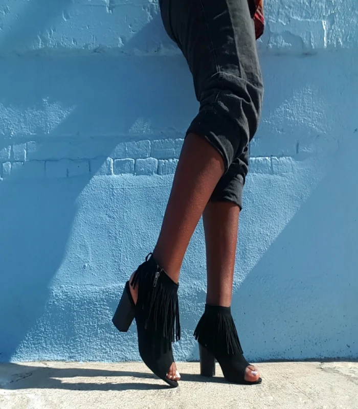 Queen Adwoa's Closet Pre Fall Looks3.jpeg