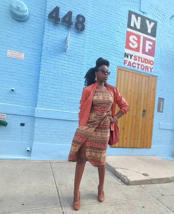 Queen Adwoa's Closet retro vs. vintage 4.jpg