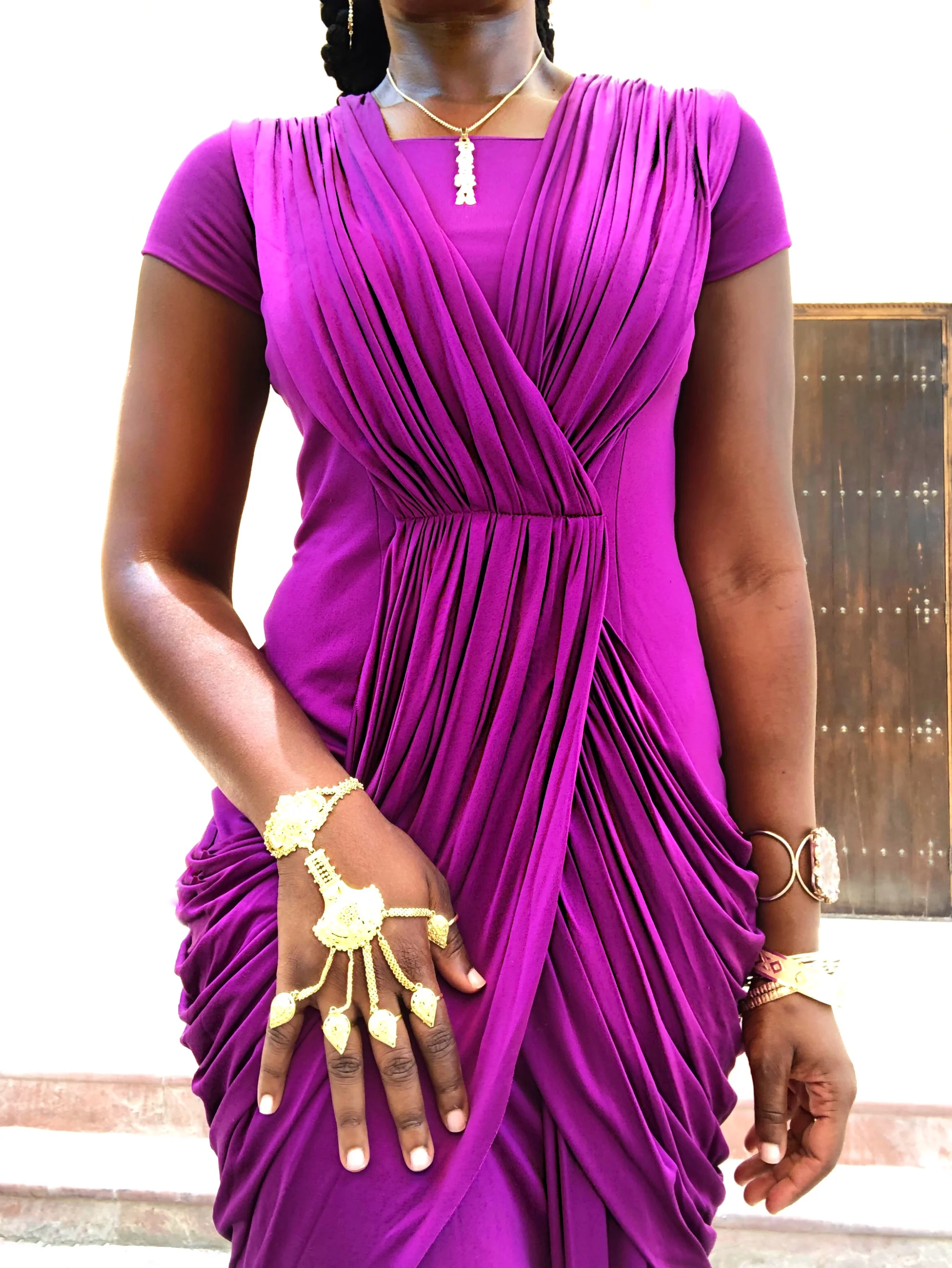 Too Late to Say Sari
