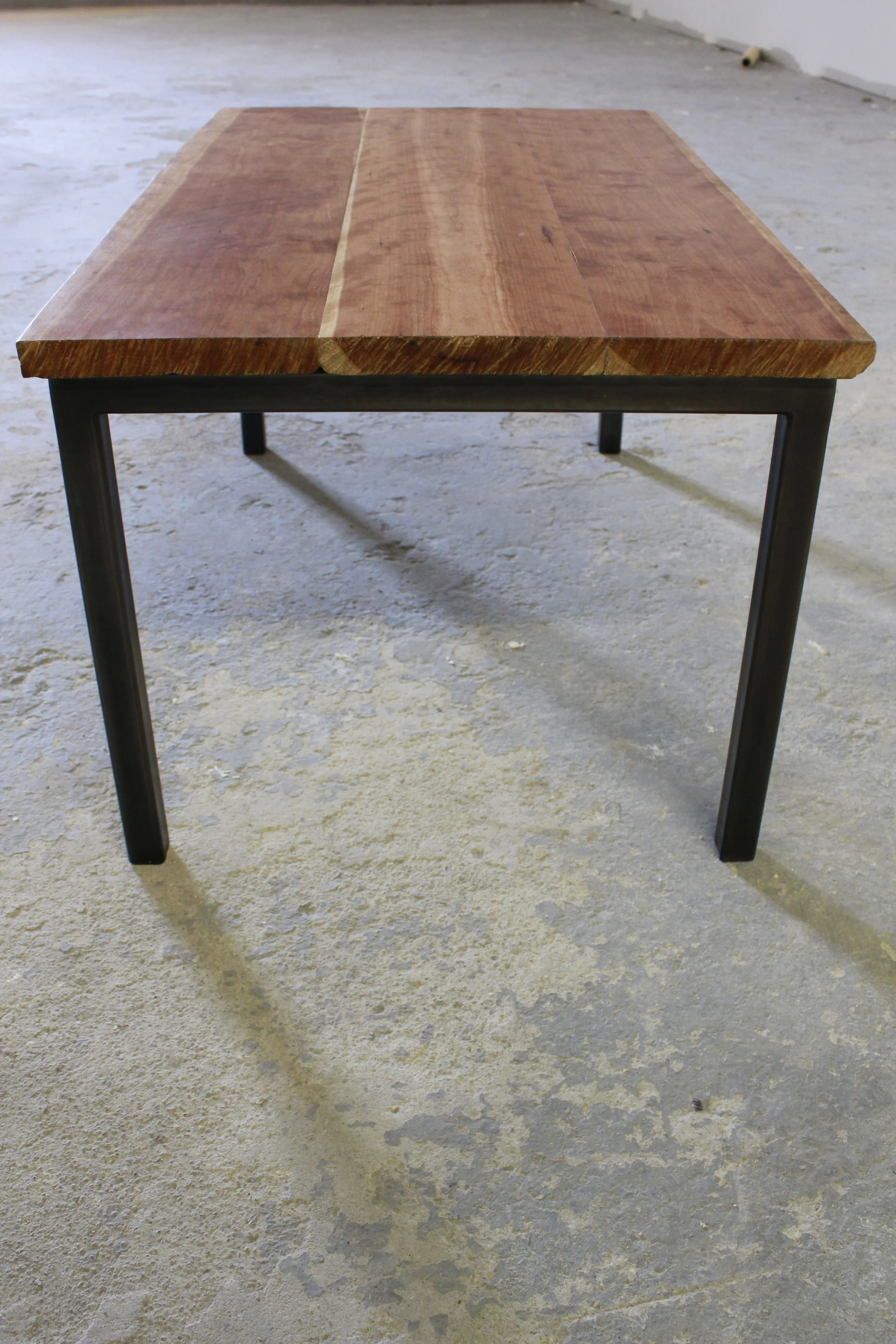 Cherrytable.jpg