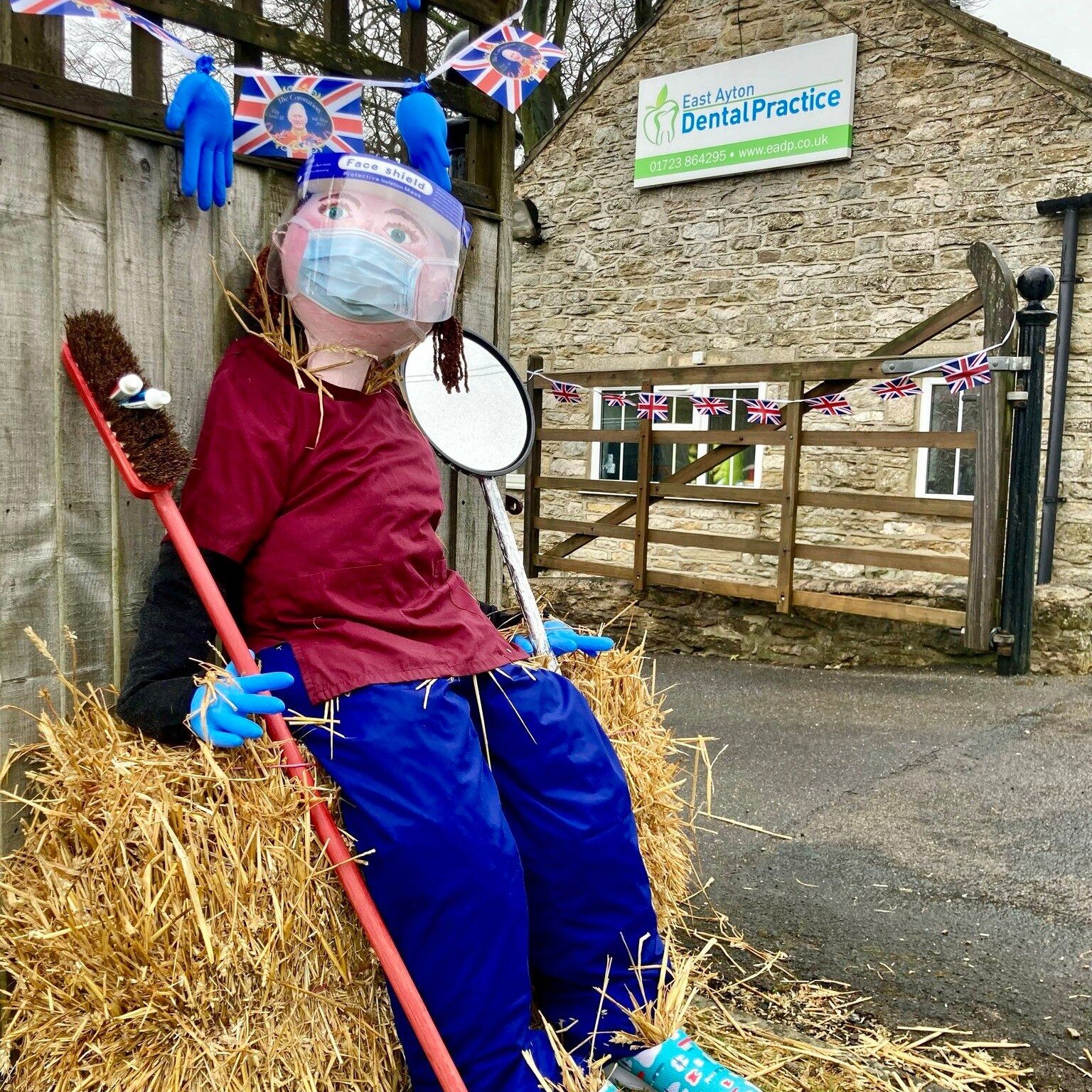 Our entry in the Ayton Coronation Scarecrow Trail🫅
Hopefully you recognise which member of staff this is😁

#coronation #coronationcelebration #scarecrow #scarecrow #eastayton #eastaytondental #Coronation2023 @denplan #denplan #scarboroughdentist #p