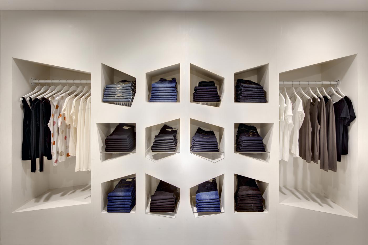 La boutique Sass & Bide, en Australie. Ces éléments visuels originaux, répondent à la demande sensorielle et esthétique des consommateurs.