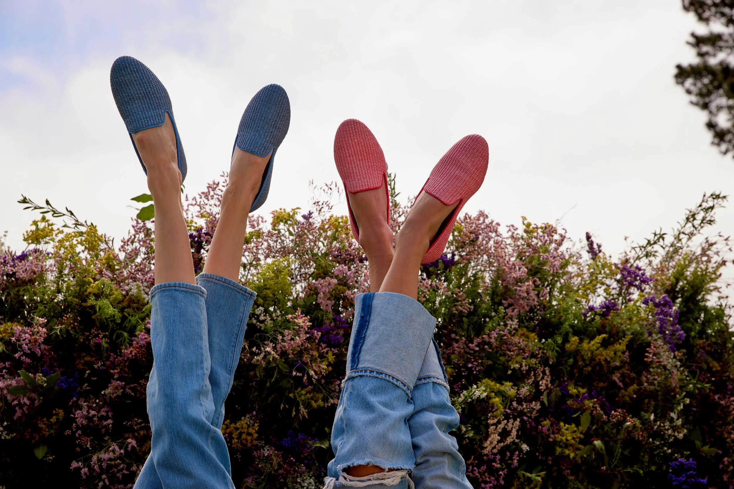 08_Starling_SkyBlue_Lipstick_6152 1_Unretouched.JPG