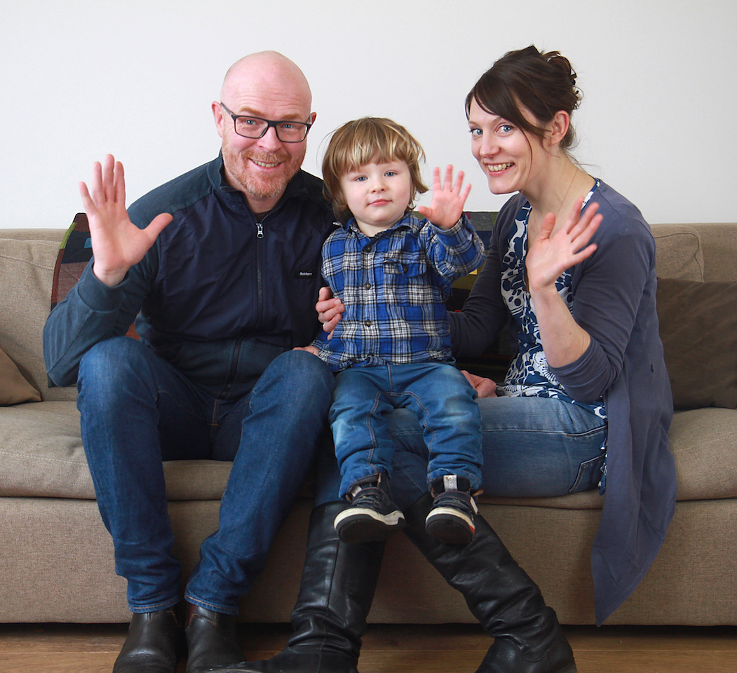 AlCharFinFamilywave.jpg