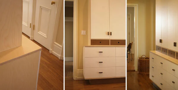 STORING CLOTHES: DRAWERS AT THE BOTTOM AND SHELVES ABOVE