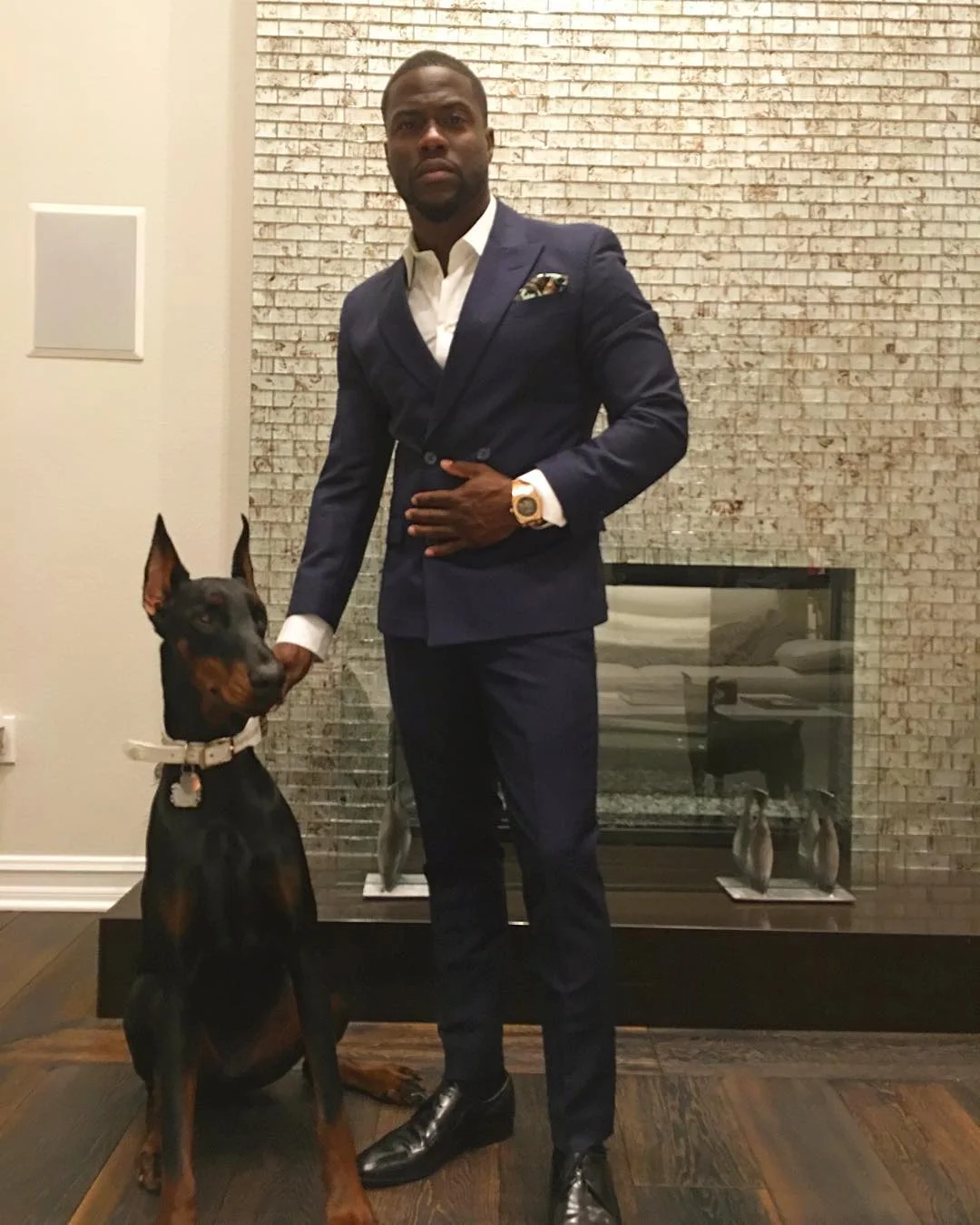 Instagram: @kevinhart4real