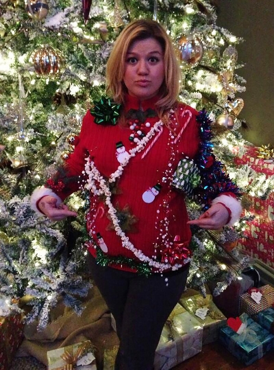Twitter, @Kelly_Clarkson