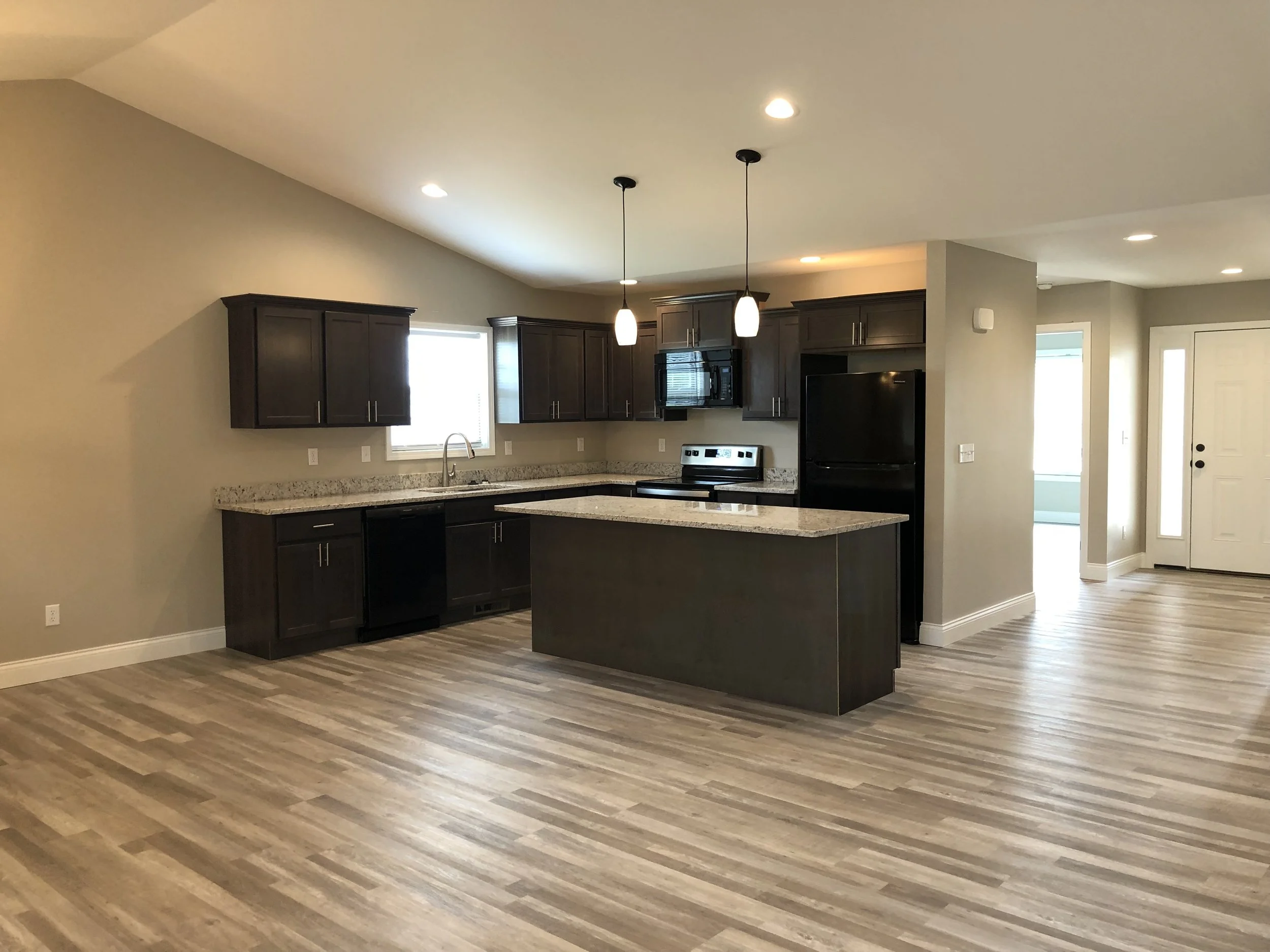 1820 Lewis - Kitchen.jpg