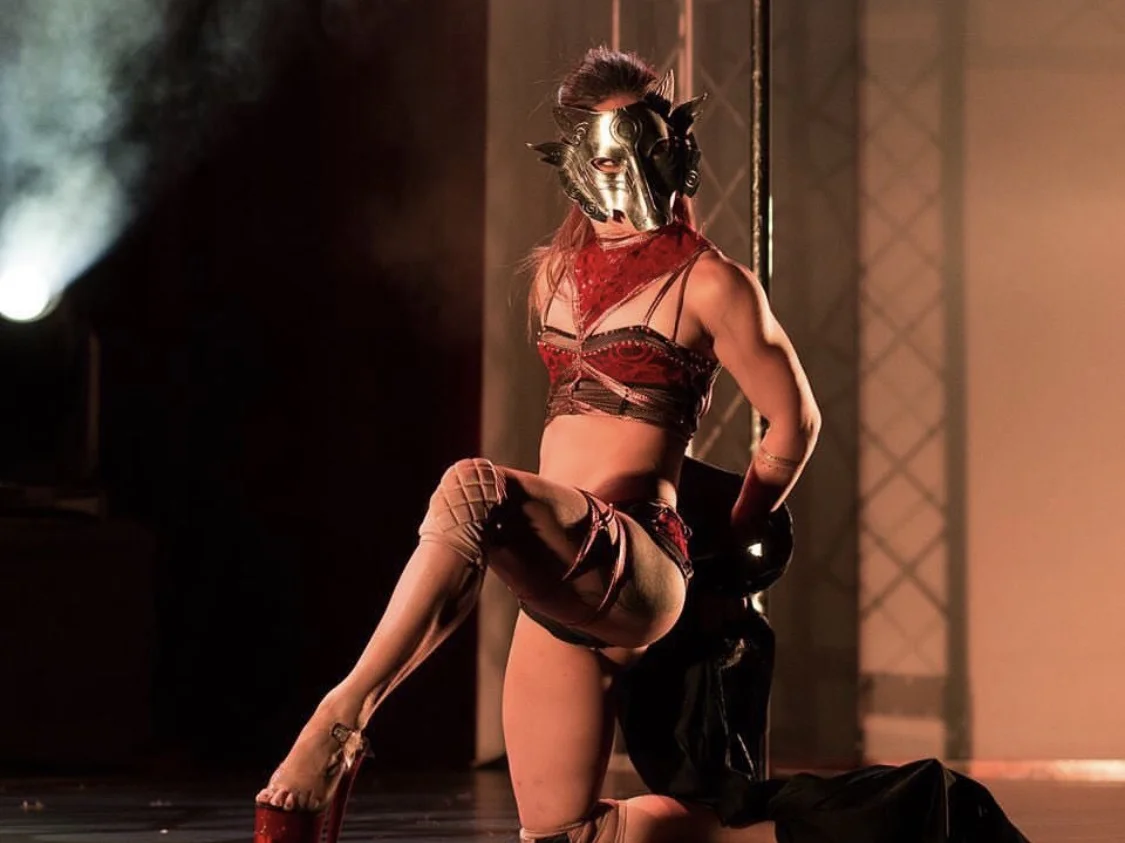 POLE THEATRE
