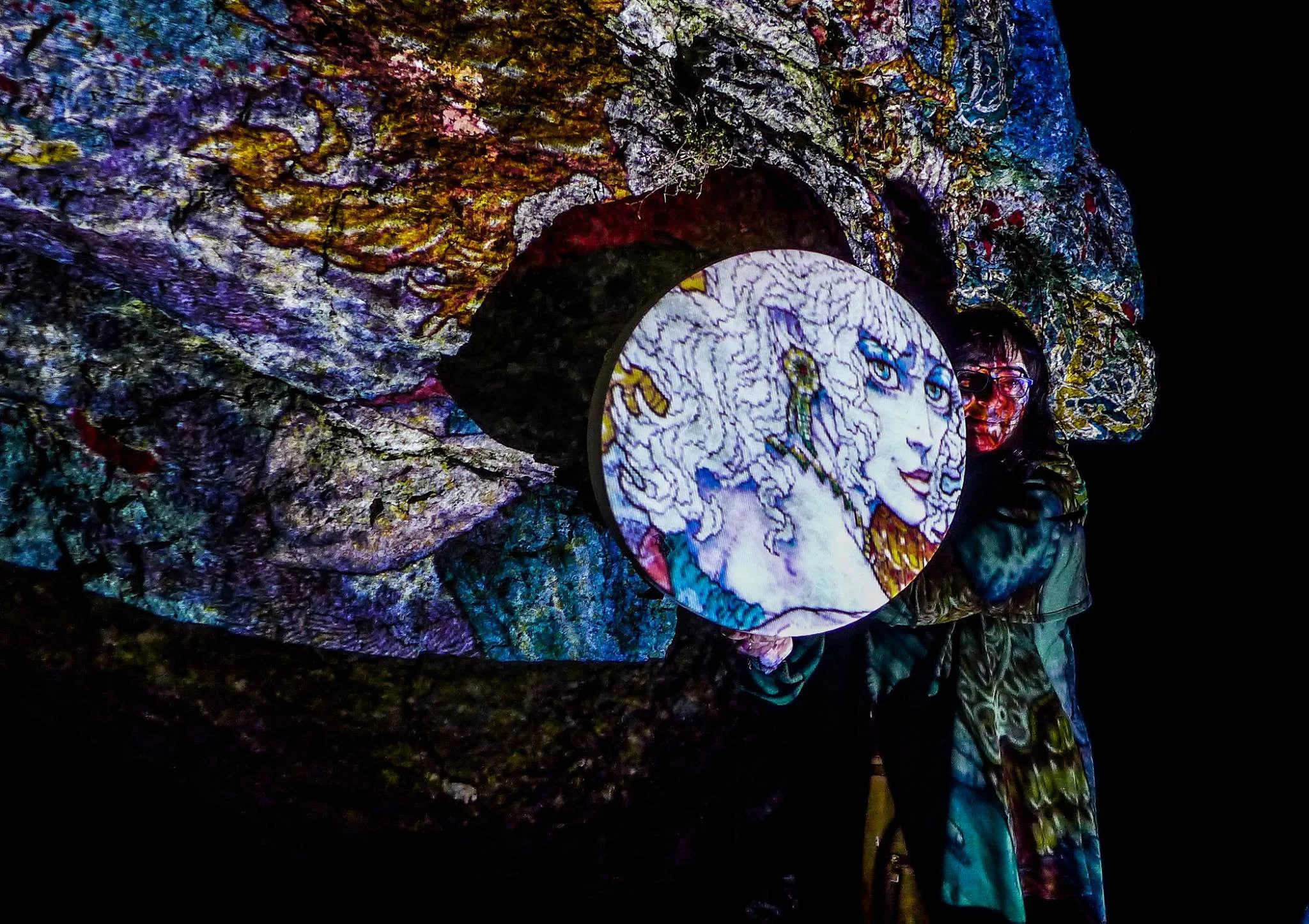 Ériu by Jim Fitzpatrick illuminating the Hill of Uisneach at the launch of the 2017 Herstory Light Festival. Photo credit: Killian Kennedy